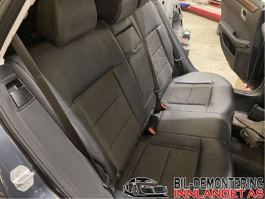 Sete bak til Mercedes E-Klasse 2009-2013 (Fase 1) (W212) (W212) (MERCEDES|A 212 920 01 50|A 212 920 02 32|A 212 920 07 32)