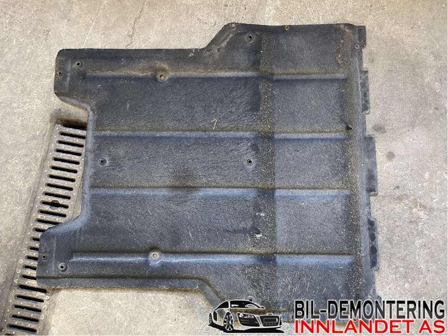 Motorplate under motor til Audi Q3, 2011-2014 (Type I, Fase 1)  (AUDI|8U0 863 821 A)