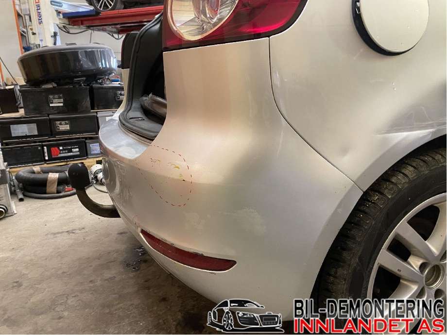 Støtfanger bak til VW Golf, Plus/Cross 2009-2013 (Fase 2)  (VOLKSWAGEN|5M0 807 417 G|)