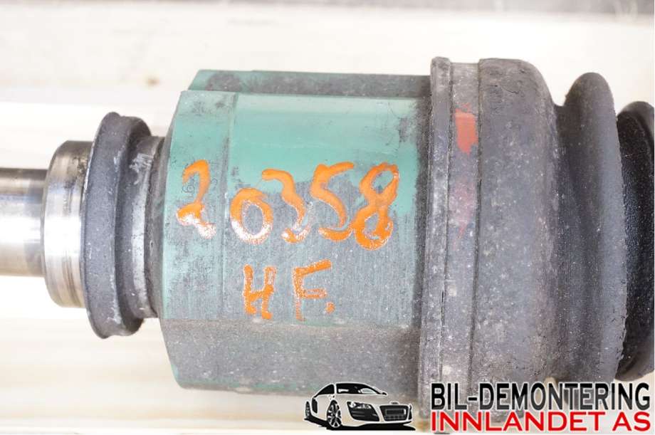 Drivaksel høyre foran til Mitsubishi Outlander 2007-2010 (Type II, Fase 1)  (MITSUBISHI|3815A076|)