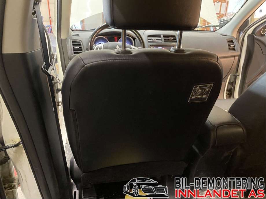 Sete foran venstre til Mitsubishi ASX 2010-2019  (MITSUBISHI|6911A759XB|6901B463XA|)