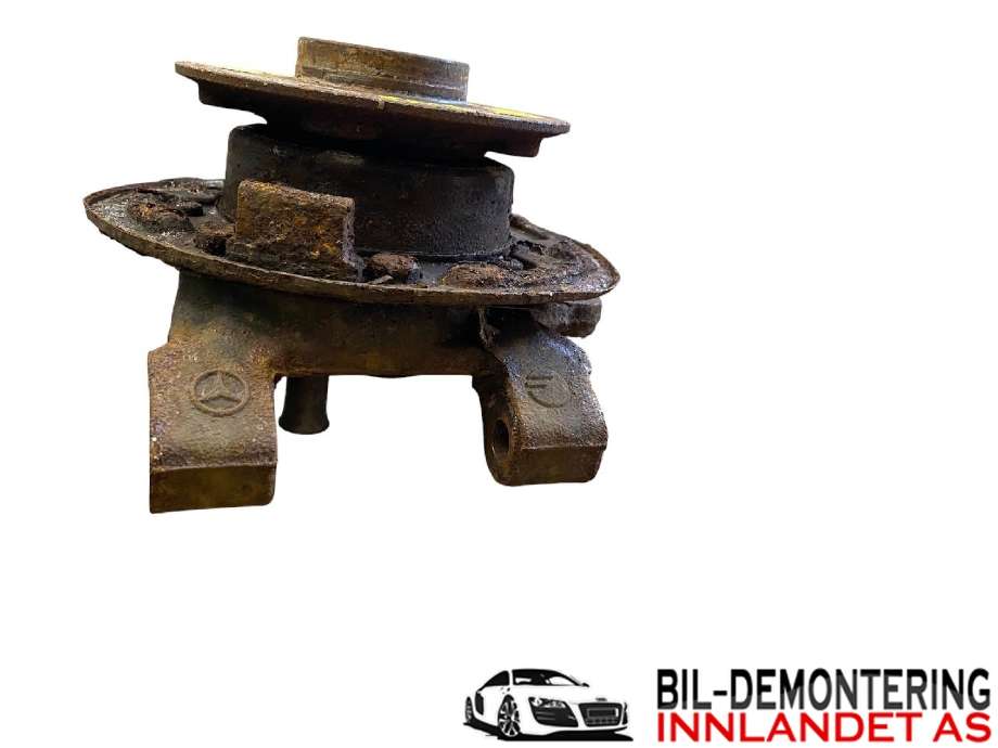 Hjulspindel venstre bak til Mercedes Vito 2014-->> (W447) (W447) (MERCEDES|A 447 350 55 00|)
