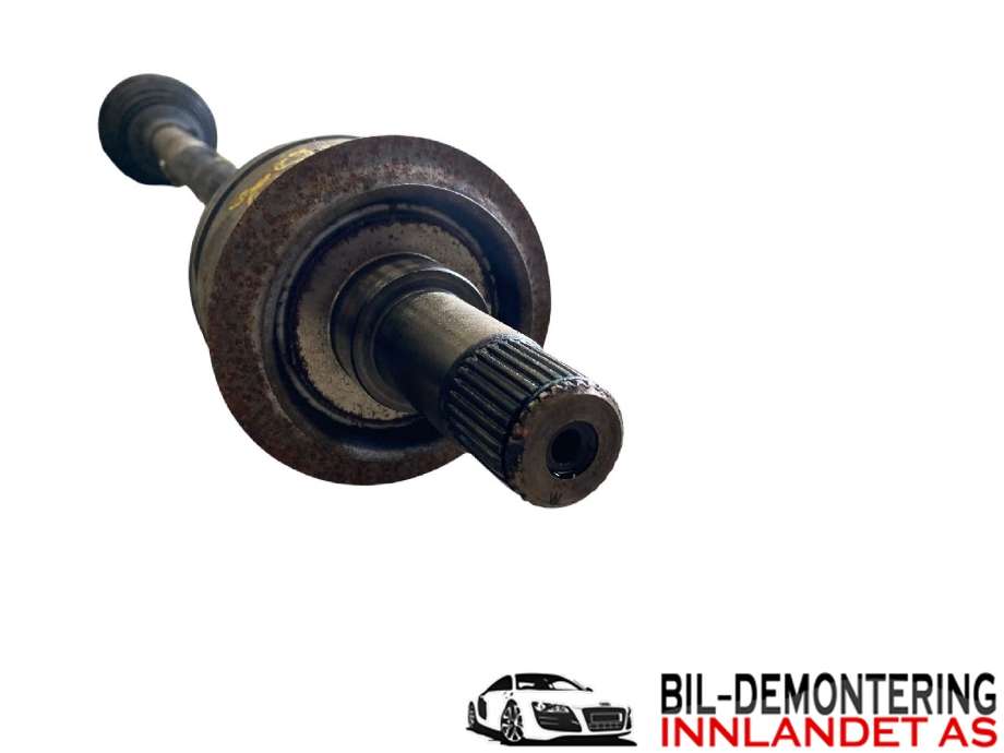 Drivaksel venstre bak til Mercedes Vito 2014-->> (W447) (W447) (MERCEDES|A 447 350 39 00|)
