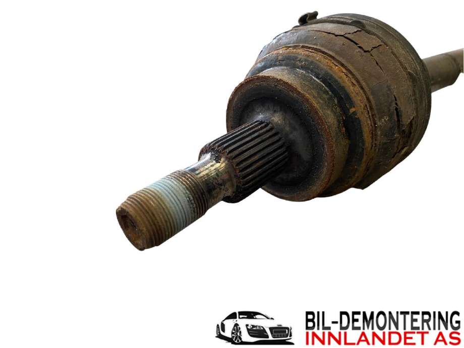 Drivaksel venstre bak til Mercedes Vito 2014-->> (W447) (W447) (MERCEDES|A 447 350 39 00|)