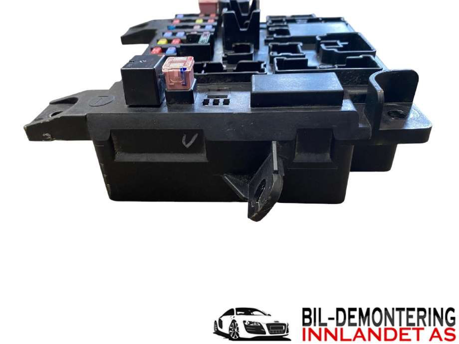 Sikringsboks til Peugeot 4008 2012-2017  (PEUGEOT|16 078 400 80|16 853 991 80|)