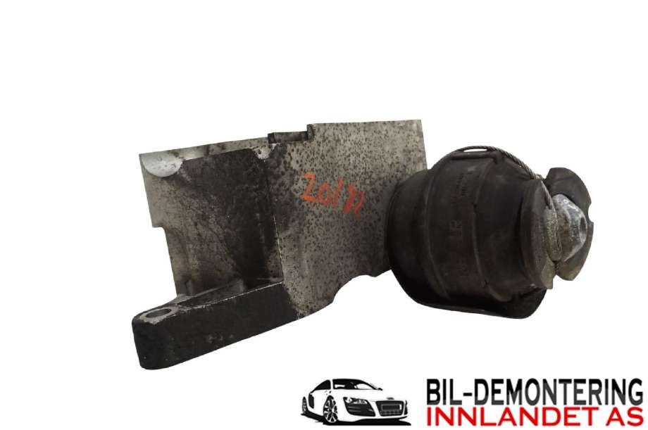Motorfeste til Volvo V70 2005-2007 (Type II, Fase 2)  (VOLVO|31262155|30741397|)