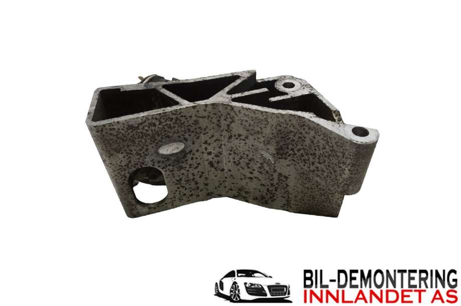 Motorfeste til Volvo V70 2005-2007 (Type II, Fase 2)  (VOLVO|31262155|30741397|)