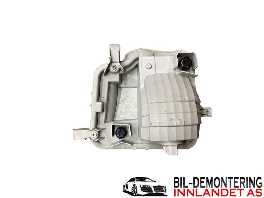 Baklykt venstre til Subaru Trezia 2011-2013 (SUBARU|8159052130|)