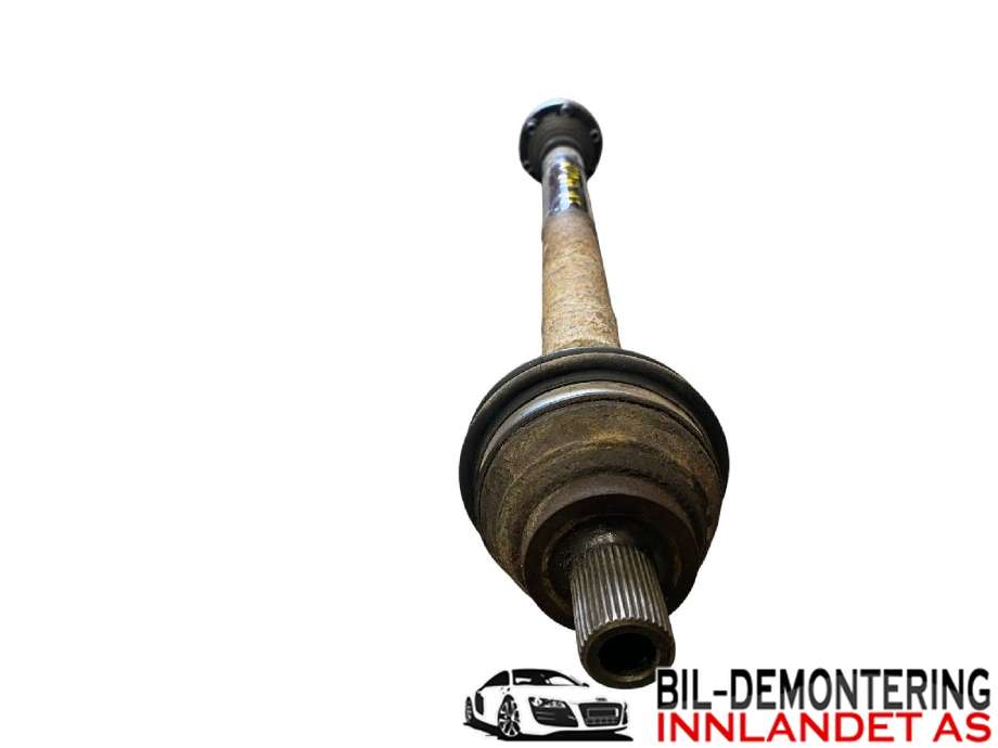 Drivaksel høyre foran til VW Passat 2005-2010 (B6) (B6) (VOLKSWAGEN|1K0 407 454 BX|5Q0 407 272 FF|)