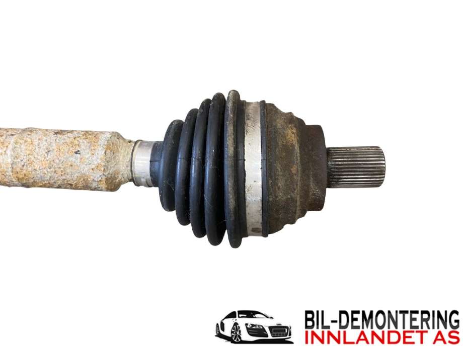 Drivaksel høyre foran til VW Passat 2005-2010 (B6) (B6) (VOLKSWAGEN|1K0 407 454 BX|5Q0 407 272 FF|)