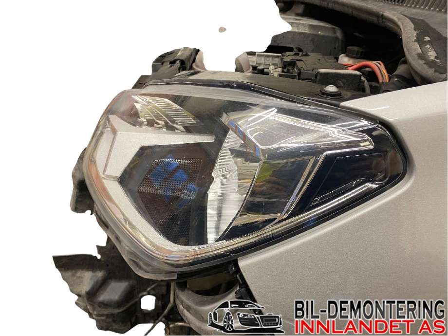 Frontlykt venstre halogen til VW E-Up 2013-2019  (VOLKSWAGEN|1S1 941 015 AB|)