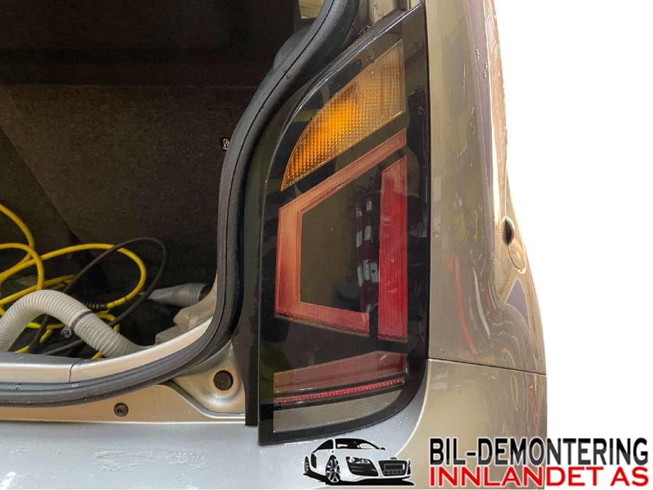 Baklykt høyre til VW E-Up, 2013-2019  (VOLKSWAGEN|1S0 945 096 J)