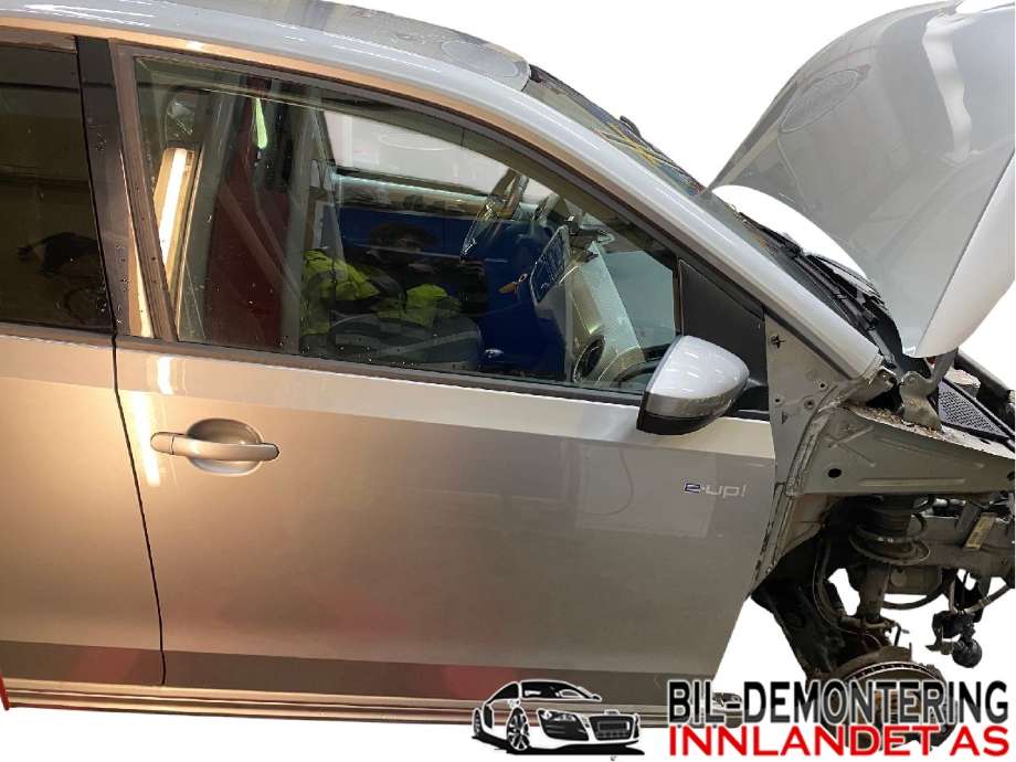 Dør høyre foran til VW E-Up, 2013-2019  (VOLKSWAGEN|1S4 831 056 A)