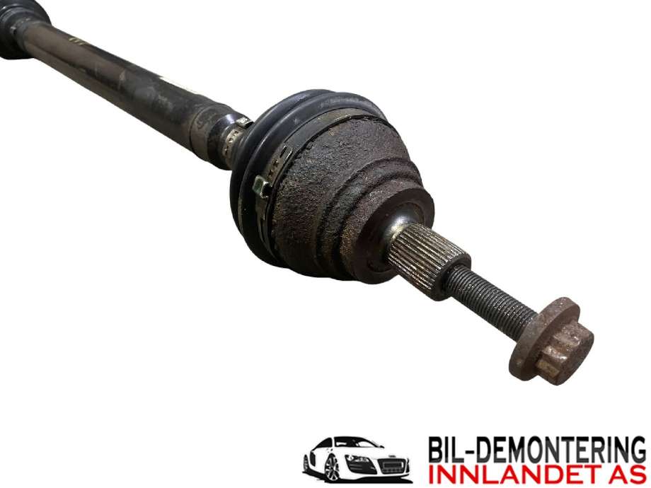 Drivaksel høyre foran til VW Passat 2011-2015 (B7) (B7) (VOLKSWAGEN|1K0 407 272 TQ|5Q0 407 272 BT|)