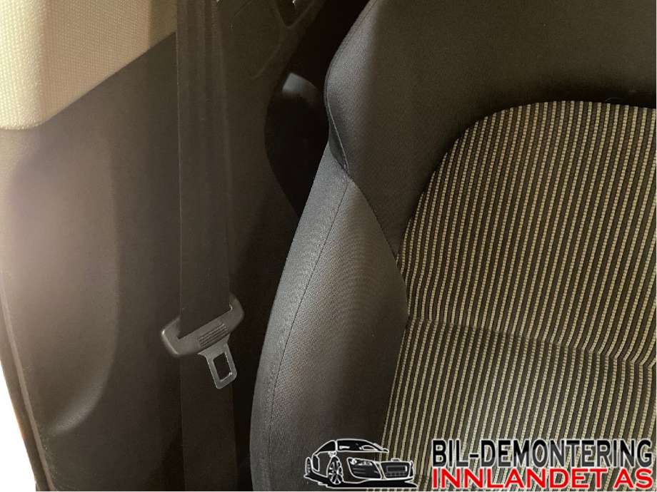Sikkerhetsbelte foran høyre til Audi A4, 2007-2014 (Type IV) (B8) (B8) (AUDI|8K1 857 706 K)