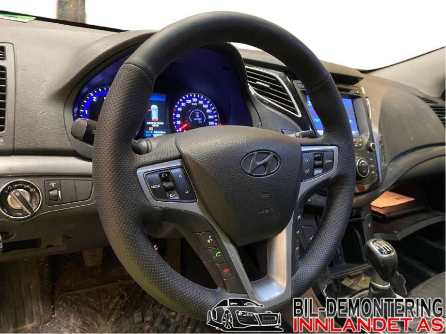 Ratt til Hyundai i40 2012-2017  (HYUNDAI|56100 3Z335RY|)