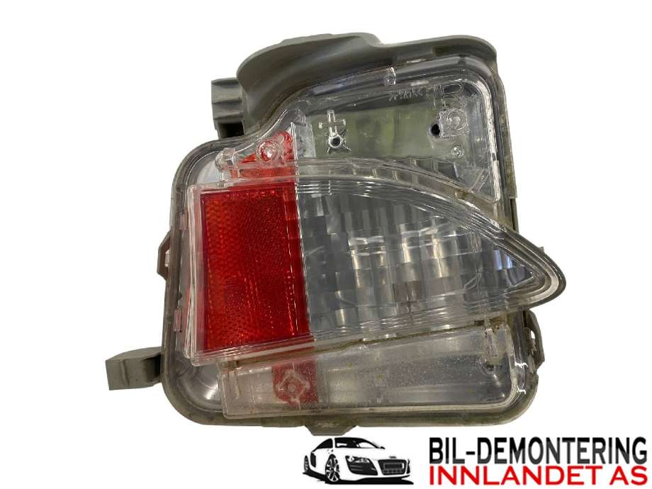 Baklykt fra støtfanger til Subaru Trezia, 2011-2013 (SUBARU|8158052250)