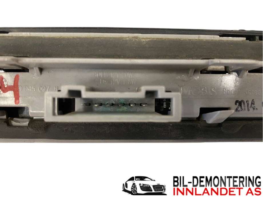 Baklykt bremselys bakrute til VW Amarok 2010-2016 (Type I, Fase 1) (VOLKSWAGEN|2H0 945 097 G|2H6 945 097 N|)
