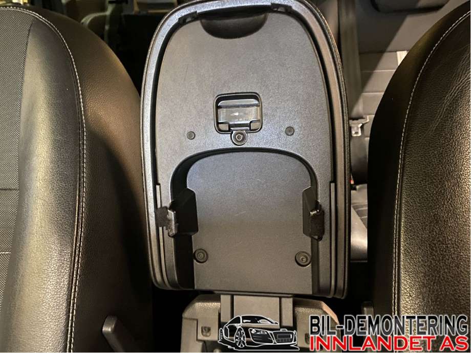 Sete armlene lokk til Ford Kuga 2008-2012 (Type I)  (FORD|7M51-R045C74-AG32N5|1724355|)