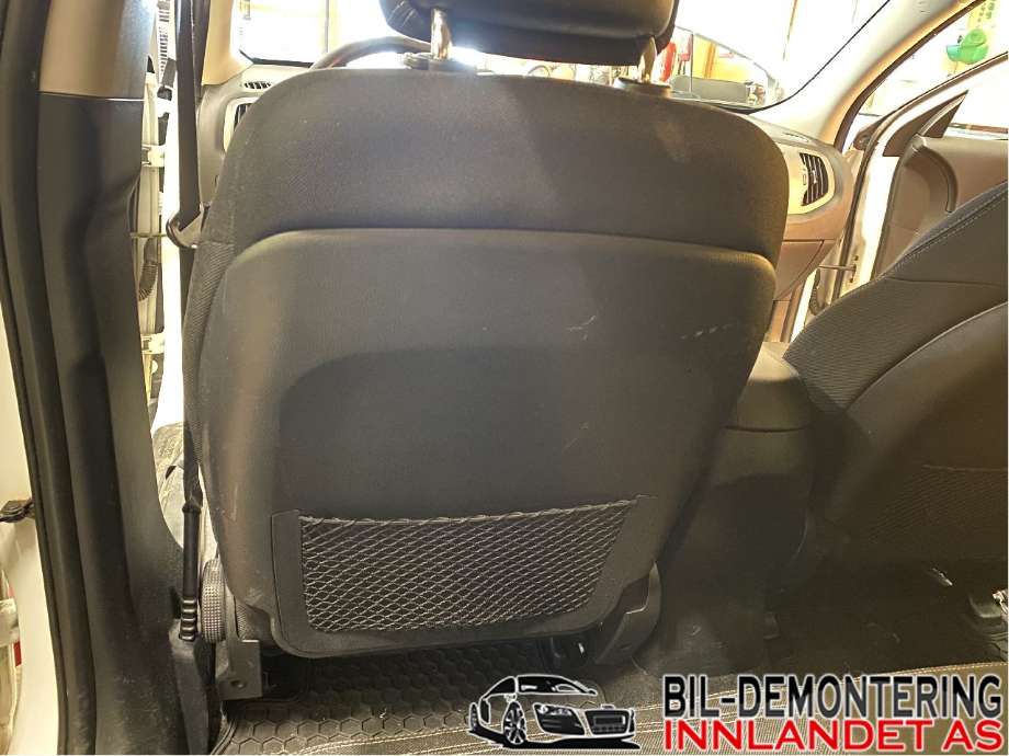 Sete foran venstre til Kia Sportage 2010-2016 (Type III)  (KIA|881033U040EAN|883073U110EAN|)