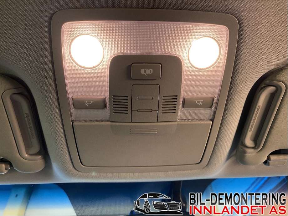 Tak konsoll til Kia Sportage 2010-2016 (Type III)  (KIA|928003U000ED|)