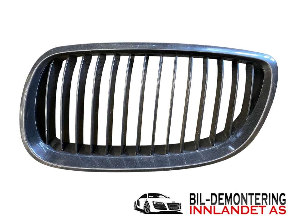Grill venstre til BMW 3-Serie 2005-2011 (E90/E91/E92/E93) (E90/E91/E92/E93) (BMW|51 13 7 157 275|)