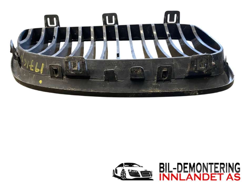 Grill venstre til BMW 3-Serie 2005-2011 (E90/E91/E92/E93) (E90/E91/E92/E93) (BMW|51 13 7 157 275|)