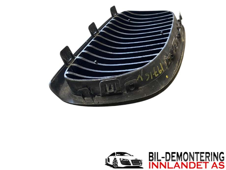 Grill venstre til BMW 3-Serie 2005-2011 (E90/E91/E92/E93) (E90/E91/E92/E93) (BMW|51 13 7 157 275|)
