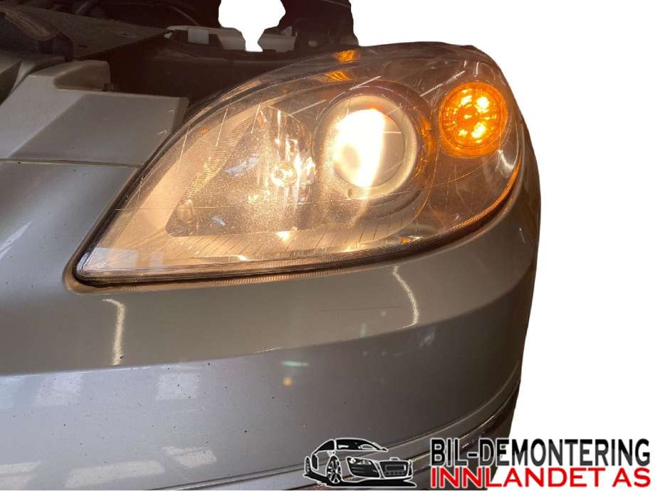 Frontlykt venstre halogen til Mercedes B-Klasse 2008-2011 (Fase 2) (W245) (W245) (MERCEDES|A 169 820 77 61|)