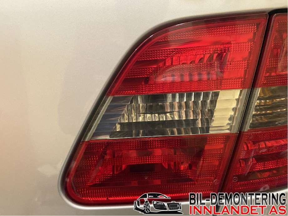 Baklykt høyre indre til Mercedes B-Klasse, 2008-2011 (Fase 2) (W245) (W245) (MERCEDES|A 169 820 16 64)
