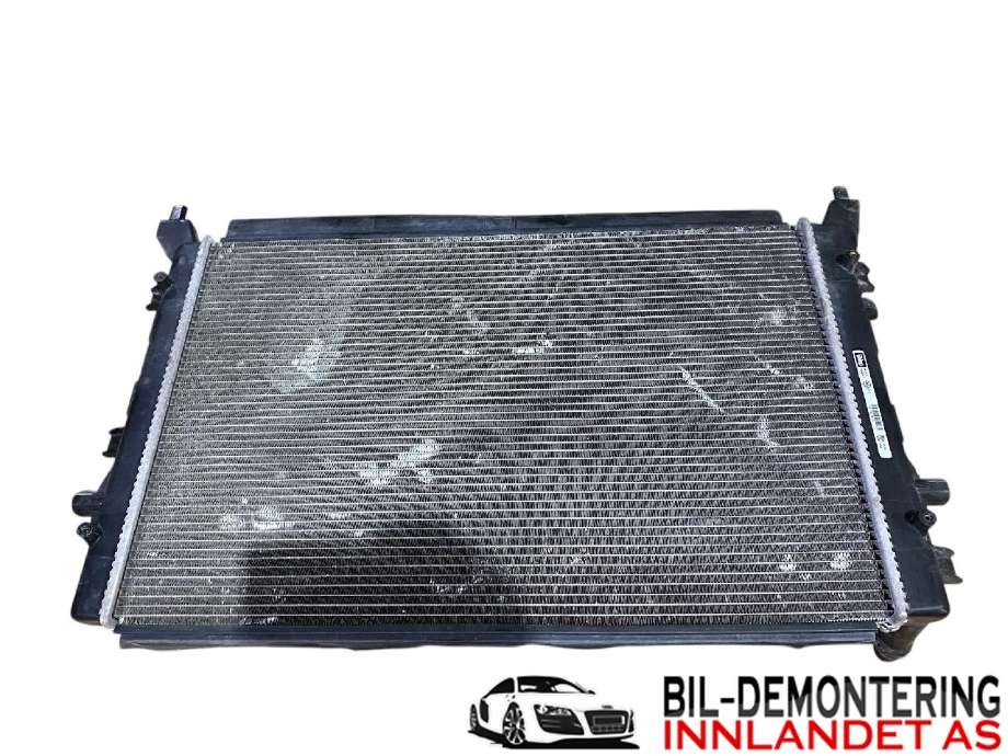 Radiator (manuell gir) til Škoda Octavia 2009-2013 (Type II, Fase 2)  (SKODA|1K0 121 251 BN|)