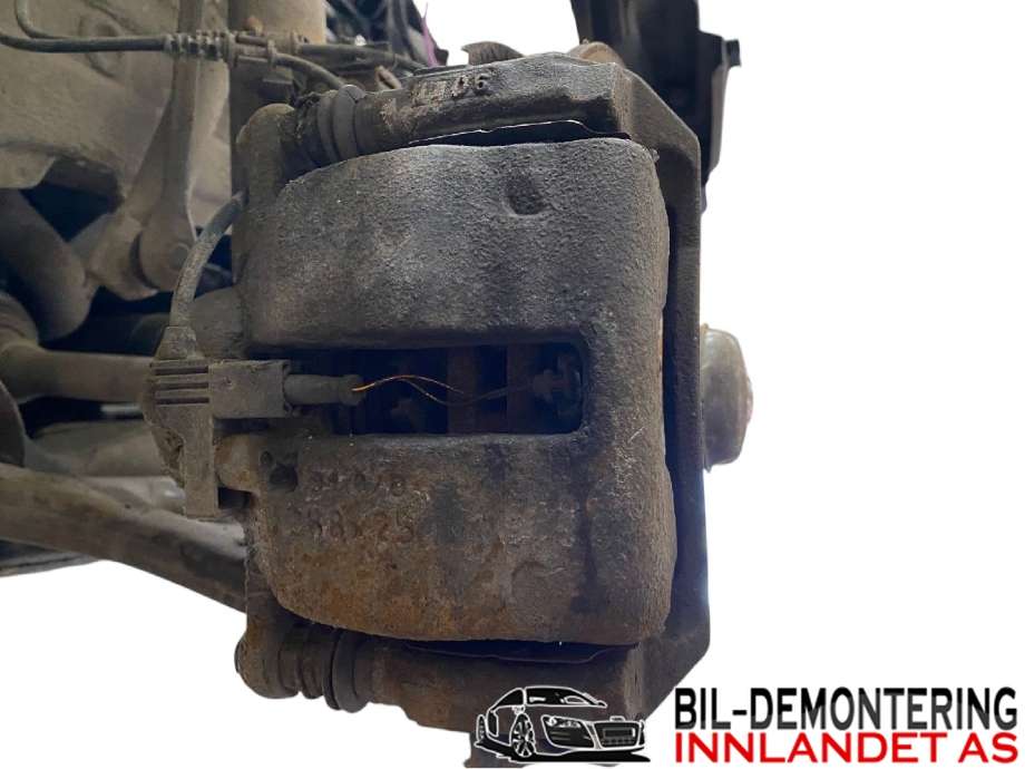 Bremsecaliper høyre foran til Mercedes B-Klasse 2008-2011 (Fase 2) (W245) (W245) (MERCEDES|A 169 420 10 83|A 169 420 10 83 80|)