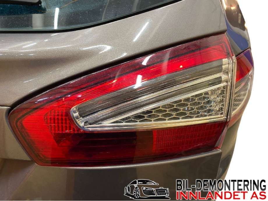 Baklykt høyre indre til Ford Mondeo, 2011-2014 (Type IV, Fase 2)  (FORD|BS71-13A602-BE)