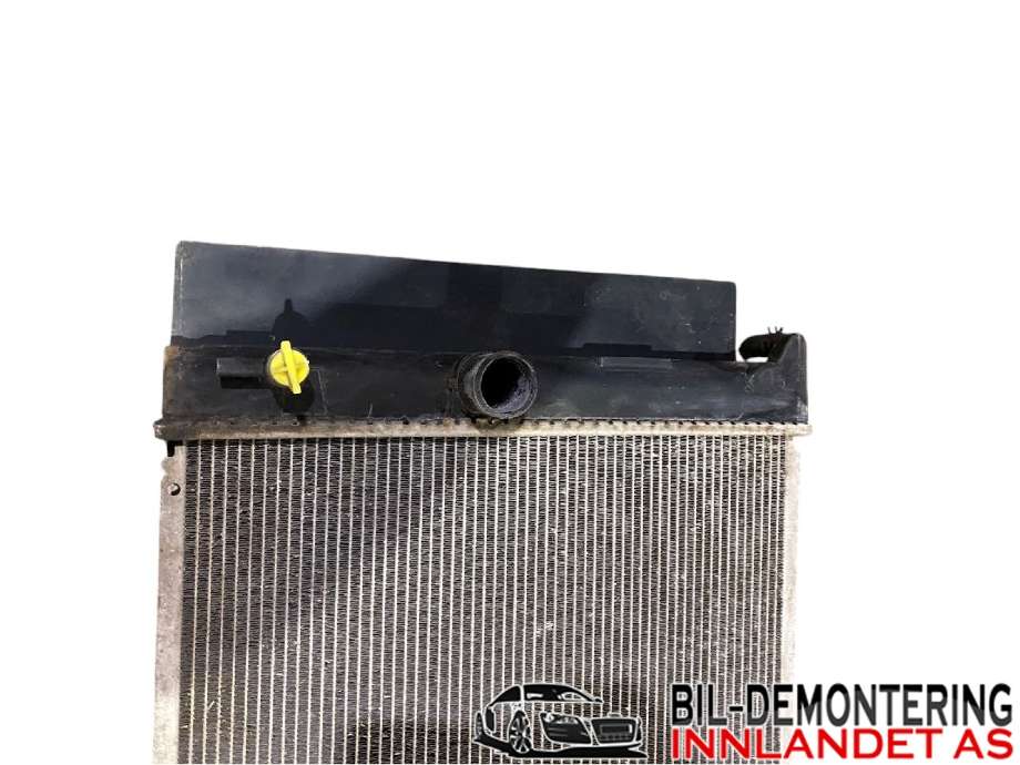 Radiator (manuell gir) til Toyota Avensis 2009-2015 (Type III, Fase 1)  (TOYOTA|164000D410|)