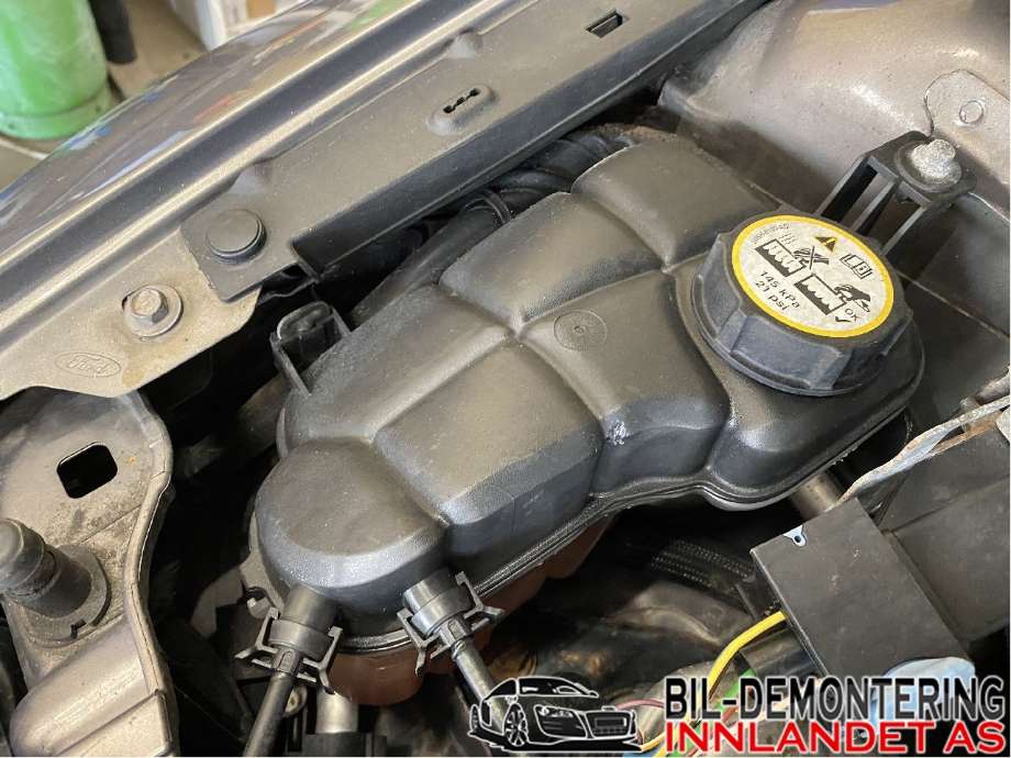 Ekspansjonstank til Ford Mondeo, 2011-2014 (Type IV, Fase 2)  (FORD|6G91-8K218-FA)