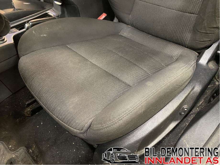 Sete foran venstre til Ford Mondeo 2011-2014 (Type IV, Fase 2)  (FORD|1752438|1790894|)