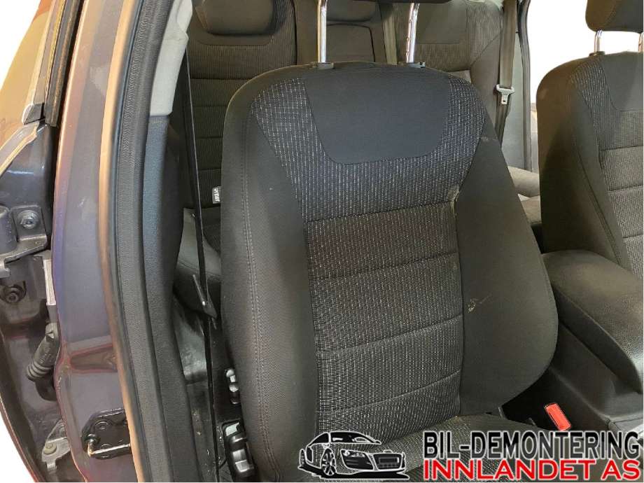 Sete foran høyre til Ford Mondeo 2011-2014 (Type IV, Fase 2)  (FORD|1752434|1790892|)