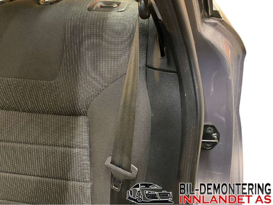 Sikkerhetsbelte bak venstre til Ford Mondeo, 2011-2014 (Type IV, Fase 2)  (FORD|9G9N-611B69-DB3YYW)