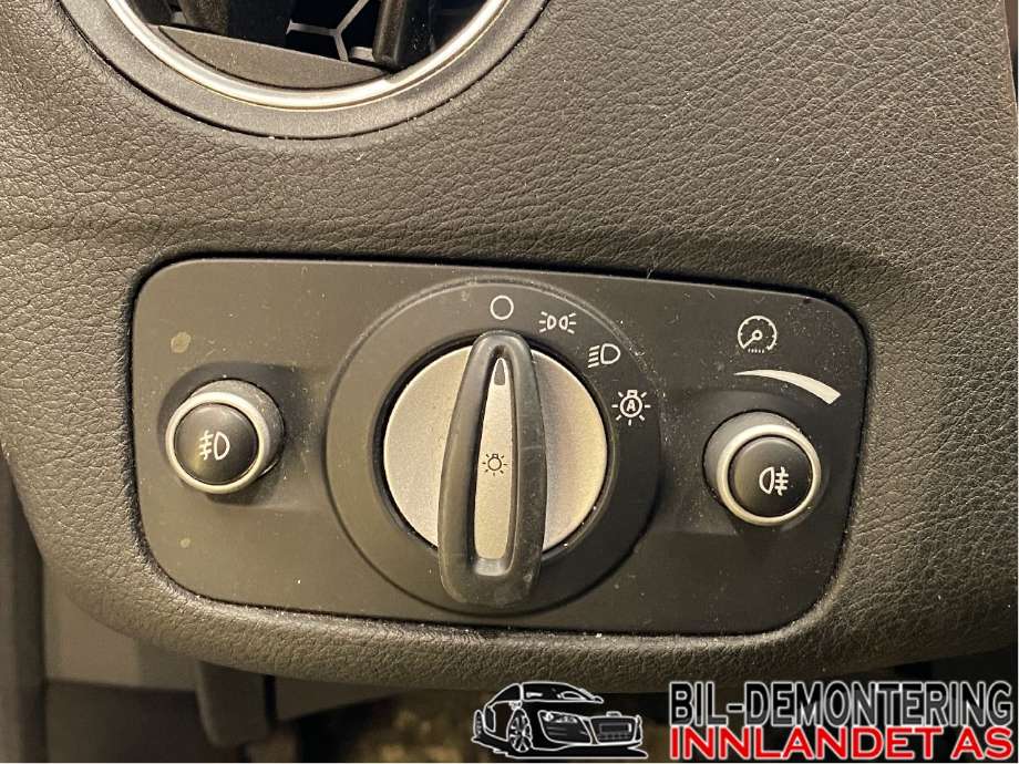 Bryter lys til Ford Mondeo, 2011-2014 (Type IV, Fase 2)  (FORD|AG9T-13A024-EC)