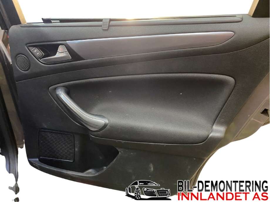 Dørtrekk høyre til Ford Mondeo, 2011-2014 (Type IV, Fase 2)  (FORD|BS71-A27406-GD1FL5)