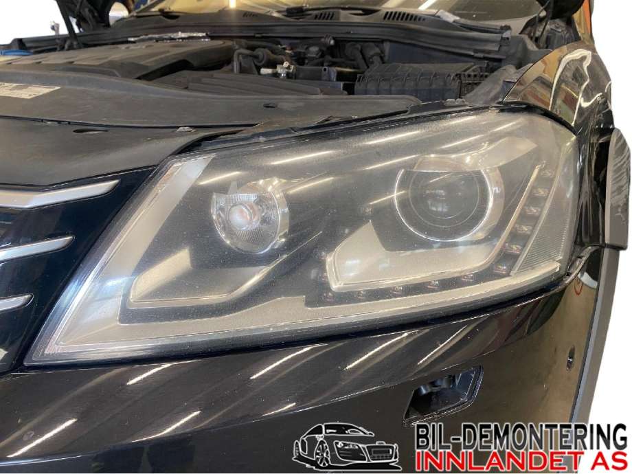 Frontlykt venstre halogen til VW Passat, 2011-2015 (B7) (B7) (VOLKSWAGEN|3AB 941 043)