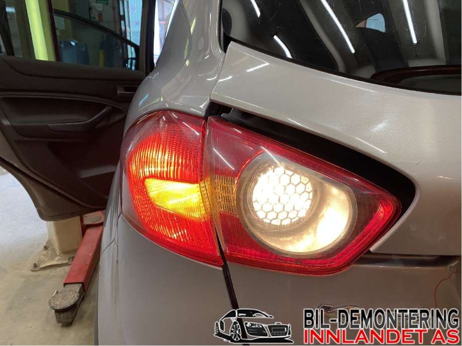 Baklykt venstre til Ford Kuga 2008-2012 (Type I)  (FORD|8V41-13405-CH|1710612|)