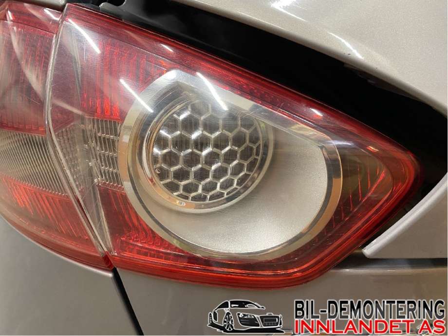 Baklykt venstre indre til Ford Kuga, 2008-2012 (Type I)  (FORD|8V41-13A603-AD)