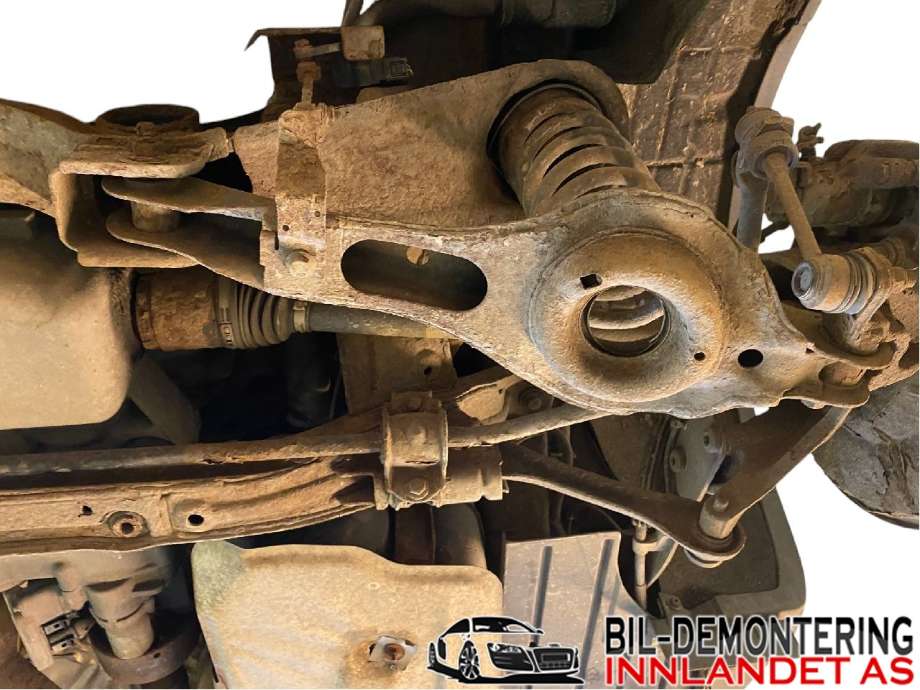Bærebru høyre bak til Ford Kuga, 2008-2012 (Type I)  (FORD|8V41-5K652-AA)