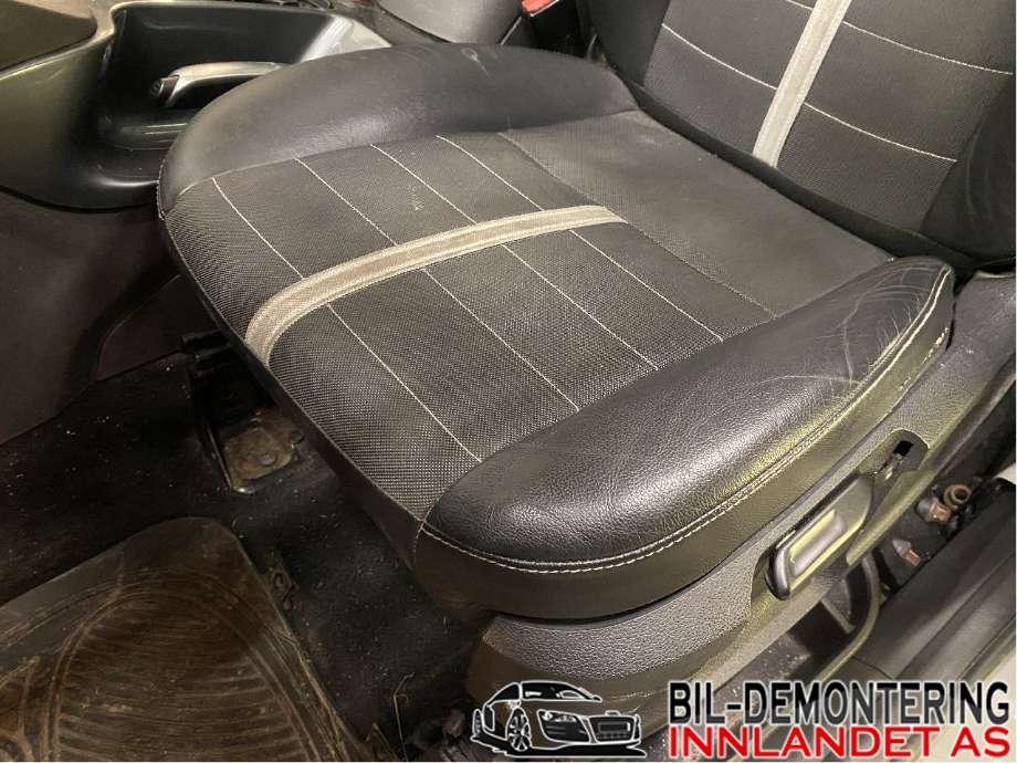 Sete foran venstre til Ford Kuga 2008-2012 (Type I) (FORD|7M51-R61465-BB|1747152|1447979)