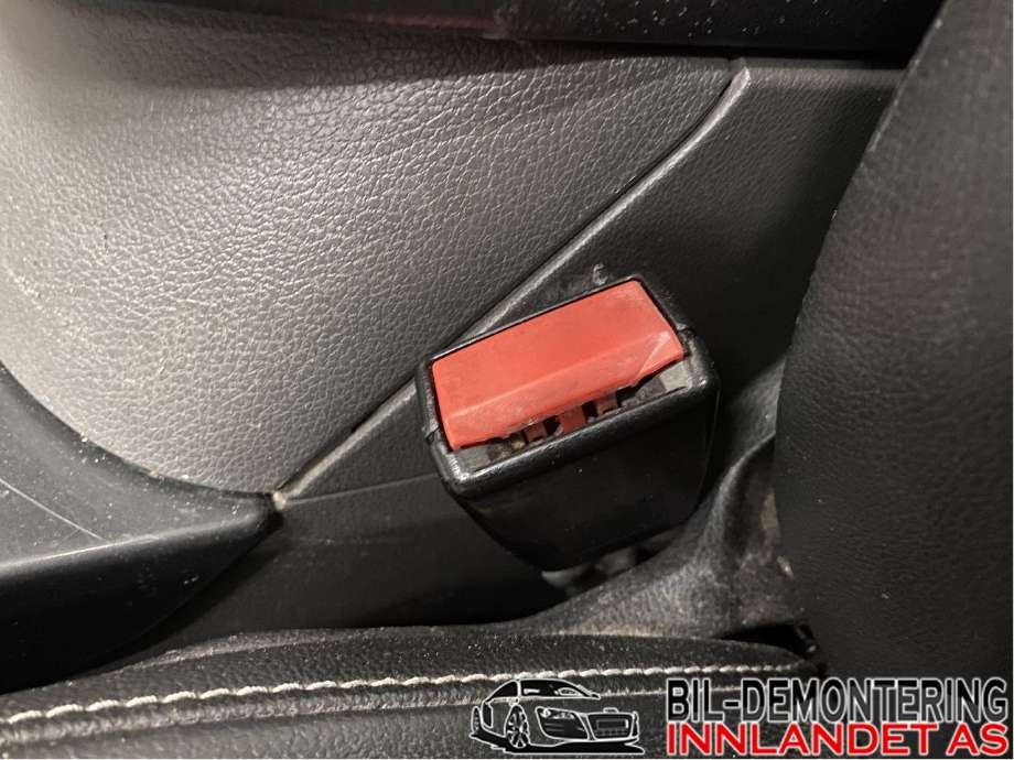 Sikkerhetsbeltelås baksete til Ford Kuga, 2008-2012 (Type I)  (FORD|8V41-A61209-AC)