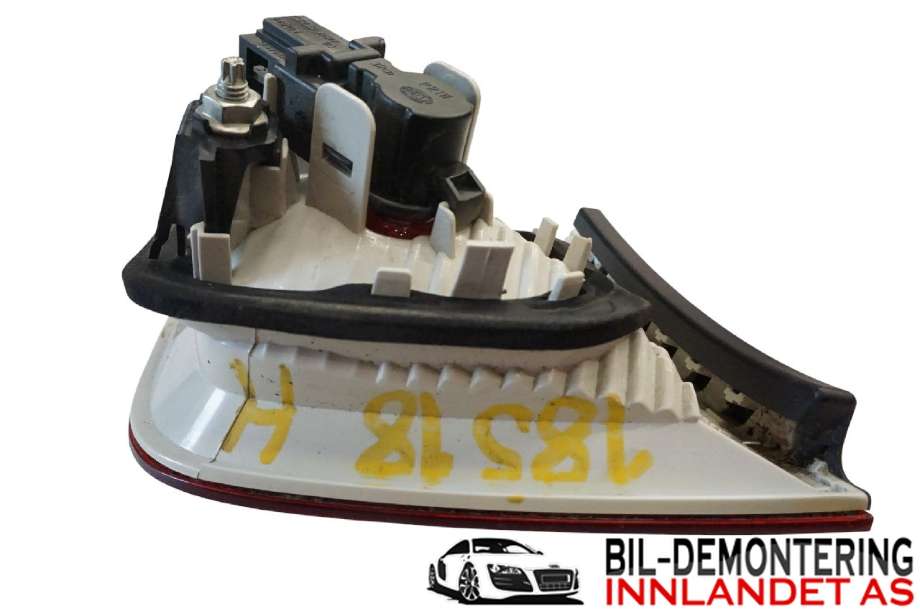 Baklykt høyre indre til Audi A4 2004-2008 (Type III) (B7) (B7) (AUDI|8E9 945 094 A|)
