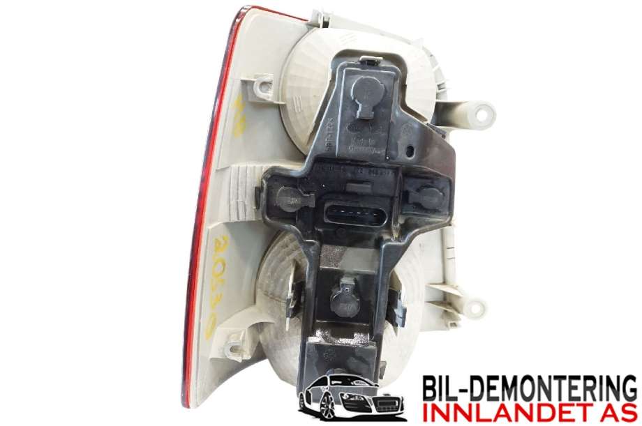 Baklykt høyre til VW Touran 2007-2010 (Type I, Fase 2)  (VOLKSWAGEN|1T0 945 096 N|)