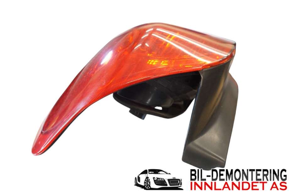 Baklykt høyre til Toyota Avensis 2003-2008 (Type II)  (TOYOTA|8155105182|)