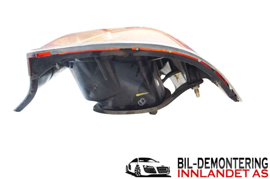 Baklykt høyre til Toyota Avensis 2003-2008 (Type II)  (TOYOTA|8155105182|)